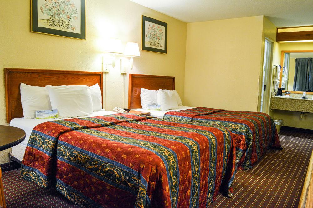 Days Inn By Wyndham Easley West Of Greenville/Clemson Area Exteriér fotografie